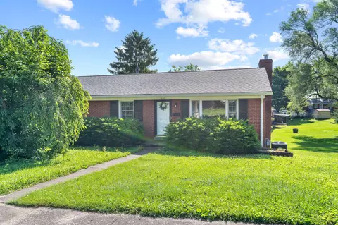 1236 Bordeaux Dr, Lexington, KY 40504