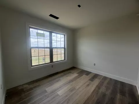 204 Brook Cv, Berea, KY 40403 photo 5