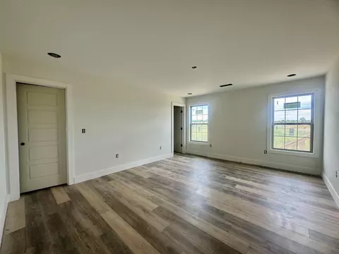 204 Brook Cv, Berea, KY 40403 photo 12