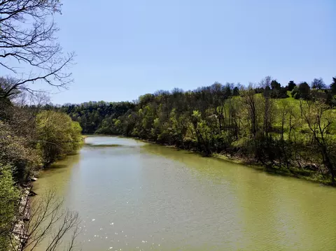 440 Lakeside Dr, Lancaster, KY 40444