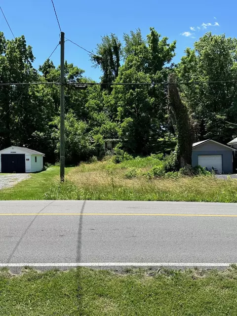 330 W Cumberland Ave, Jamestown, KY 42629