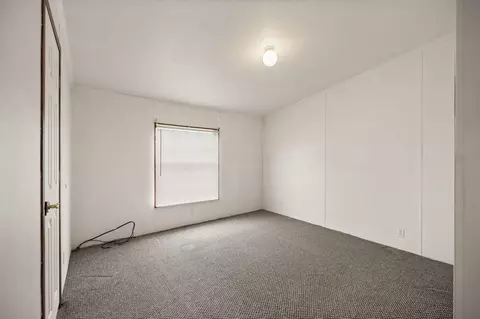 Bedroom - 2654 High Bridge Rd, Lancaster, KY 40444 photo 7 of 10