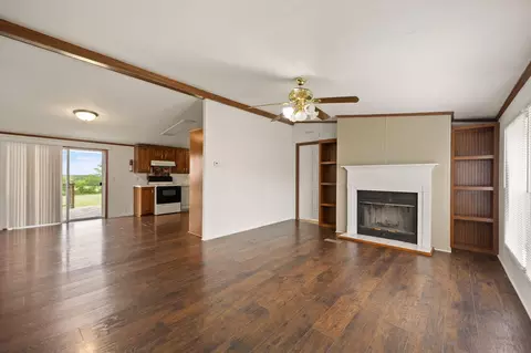 Living - 2654 High Bridge Rd, Lancaster, KY 40444 photo 1 of 6