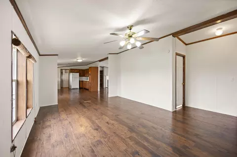 Living - 2654 High Bridge Rd, Lancaster, KY 40444 photo 4 of 6