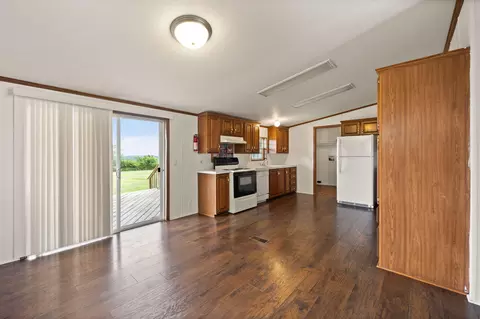 Kitchen - 2654 High Bridge Rd, Lancaster, KY 40444 photo 1 of 4