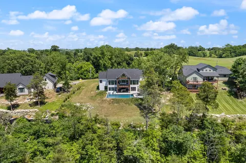 View/Area - 538 Hunter Dr, Lancaster, KY 40444 photo 2 of 13