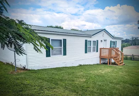 690 Willoughbytown Rd, Jeffersonville, KY 40337