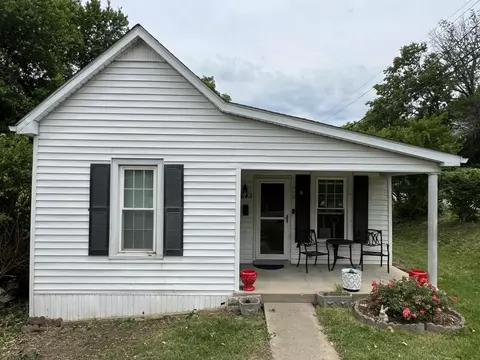 645 W Lexington Ave, Danville, KY 40422