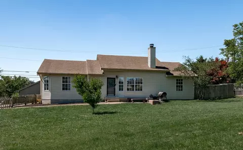 218 Orchard Dr, Nicholasville, KY 40356