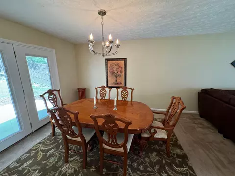 Dining - 104 Reasor St, Corbin, KY 40701 photo 2 of 2