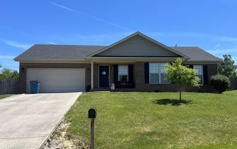 1001 Rueland Dr, Lawrenceburg, KY 40342
