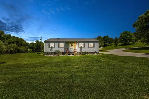 5 Corey Ln, Jeffersonville, KY 40337