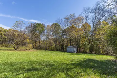 200 Meadow Dr, Tyner, KY 40486 photo 3