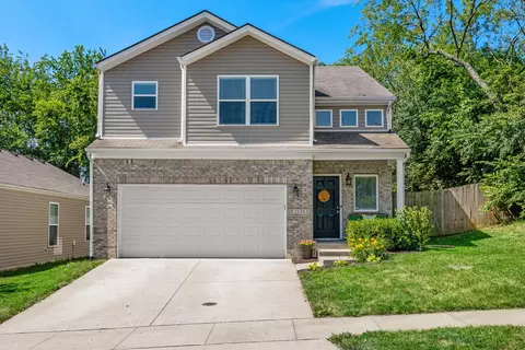 2828 Red Clover Ln, Lexington, KY 40511