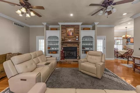 Living - 2072 State Hwy 541, Jackson, KY 41339 photo 1 of 3