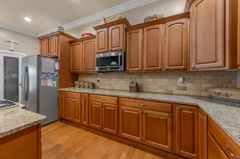Kitchen - 2072 State Hwy 541, Jackson, KY 41339 photo 4 of 12