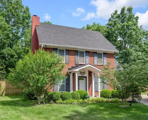 1737 Houndstooth Gln, Lexington, KY 40515