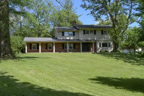 21 Colby Hills Dr, Winchester, KY 40391
