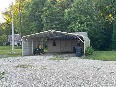 Exterior - 1747 E Midland Trail Trl, Grayson, KY 41143 photo 6 of 6