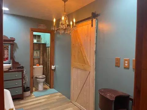 Bath - 1747 E Midland Trail Trl, Grayson, KY 41143 photo 1 of 5