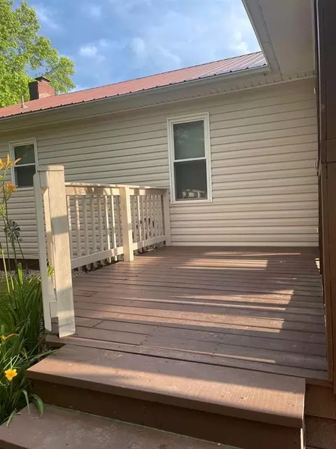 Exterior - 1747 E Midland Trail Trl, Grayson, KY 41143 photo 3 of 6