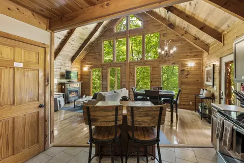 Dining - 37 Topaz, Slade, KY 40376 photo 4 of 5
