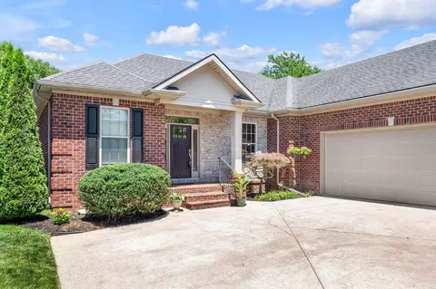 2229 Barnwell Ln, Lexington, KY 40513