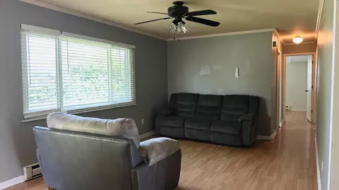 Living - 715 Ben Nelson Rd, Eubank, KY 42567 photo 2 of 2