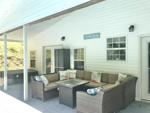 Exterior - 664 Walker Branch Rd, Morehead, KY 40351 photo 7 of 29