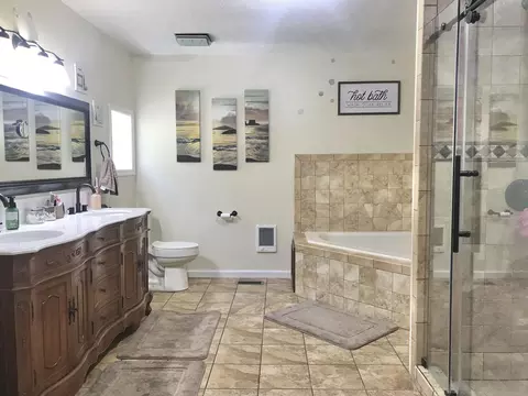 Bath - 664 Walker Branch Rd, Morehead, KY 40351 photo 2 of 7