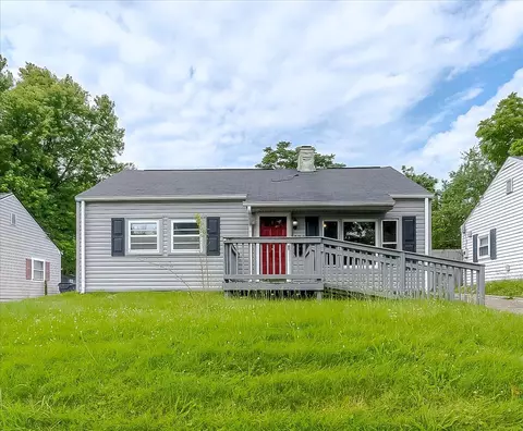 634 Emerson Dr, Lexington, KY 40505