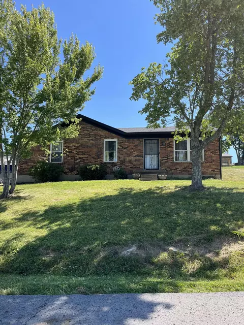 95 Chad Ln, Falmouth, KY 41040