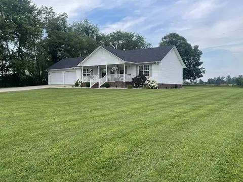 82 Lucy Ln, Jamestown, KY 42629