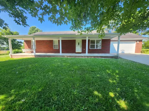 98 College St, Middleburg, KY 42541