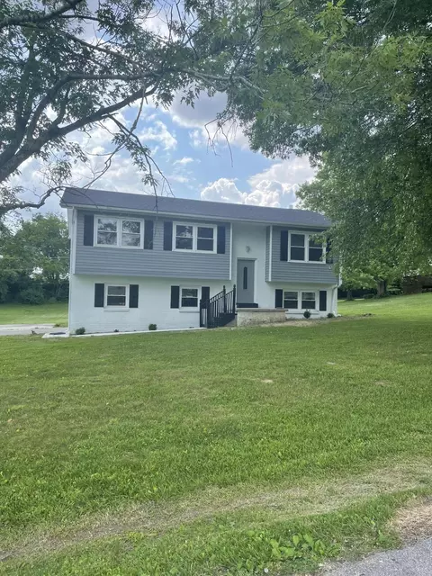304 Lewis Dr, Richmond, KY 40475