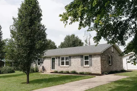 1019 Terri Ln, Lawrenceburg, KY 40342