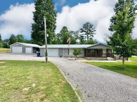 428 Valley View Dr, Burnside, KY 42519