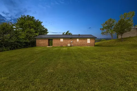 70 N Spring St, Morehead, KY 40351 photo 12