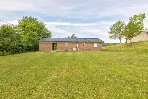 70 N Spring St, Morehead, KY 40351 photo 13