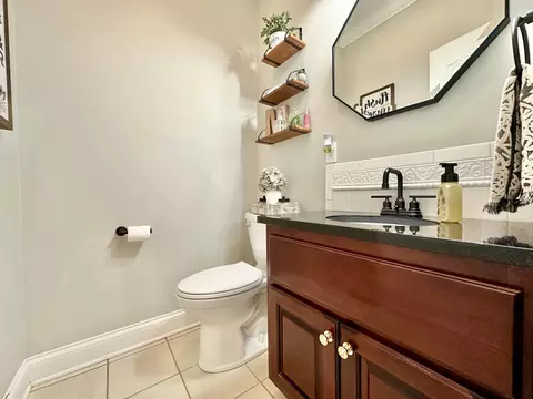 Bath - 78 Edward Ct, Corbin, KY 40701 photo 3 of 10