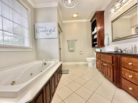 Bath - 78 Edward Ct, Corbin, KY 40701 photo 1 of 10