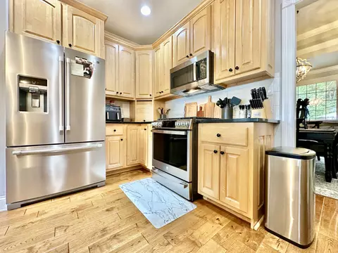 Kitchen - 78 Edward Ct, Corbin, KY 40701 photo 6 of 10