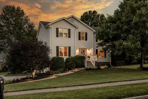 871 W Count Fleet Cir, Danville, KY 40422