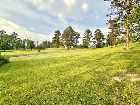 2 Edward Ct, Corbin, KY 40701 photo 4