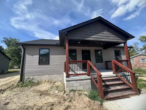 Other - 18 E Railroad St, Stanton, KY 40380 photo 1 of 3
