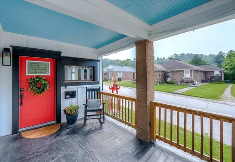 314 E 4th St, Frankfort, KY 40601 photo 3