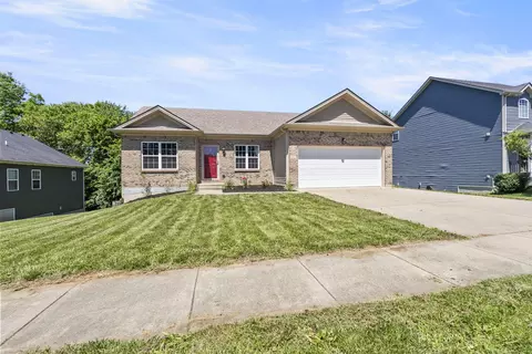 217 Sturbridge Dr, Georgetown, KY 40324 photo 2
