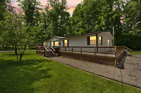 164 Spruce St, Burnside, KY 42519 photo 2