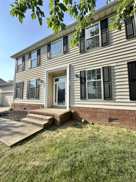 312 Ashby Ct, Versailles, KY 40383
