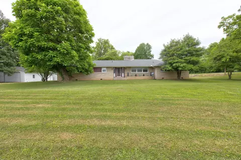 5 5th Ave, Clay City, KY 40312
